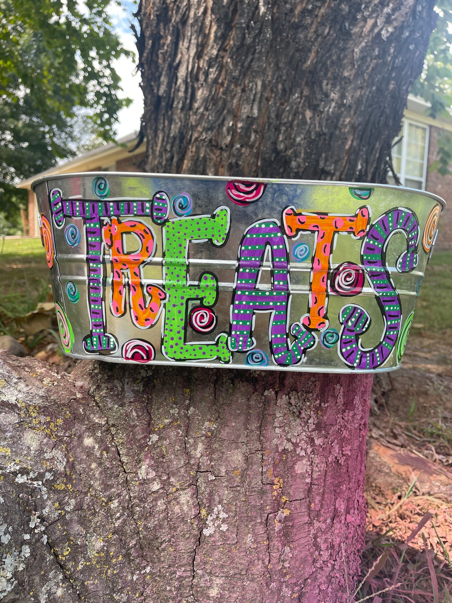 HALLOWEEN CANDY BUCKETS ( SMALL)