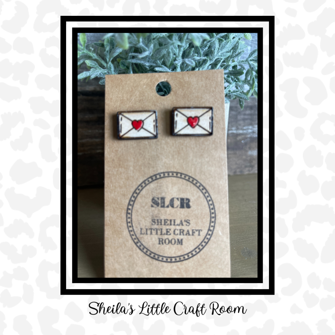 ENVELOPE WITH HEART- STUDS
