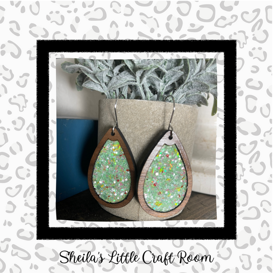 SPRING VIBE TEARDROP WITH CHUNKY MINT GREEN GLITTER FABRIC INLAY