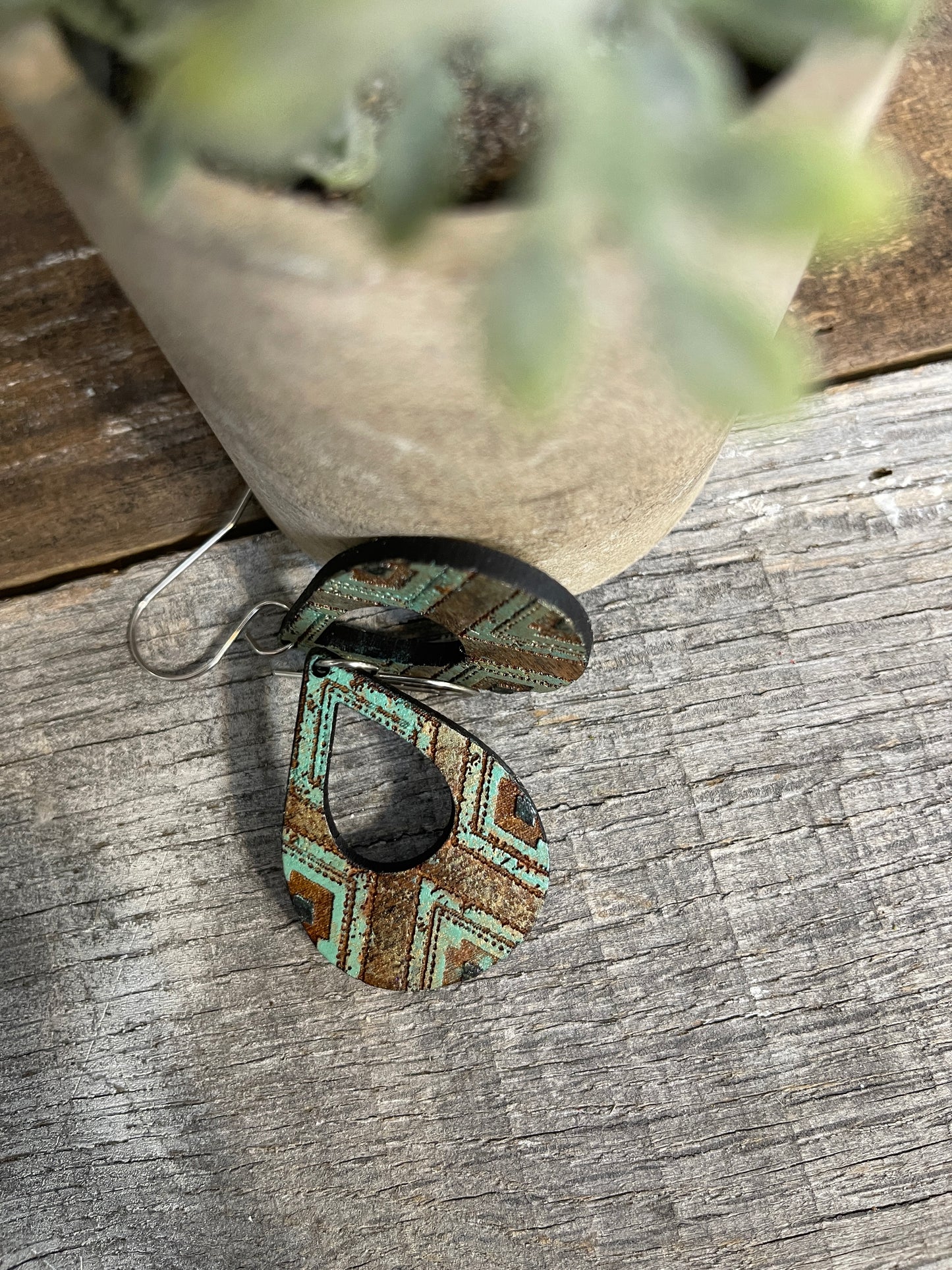 WESTERN TURQUOISE AND STAIN - TEARDROP