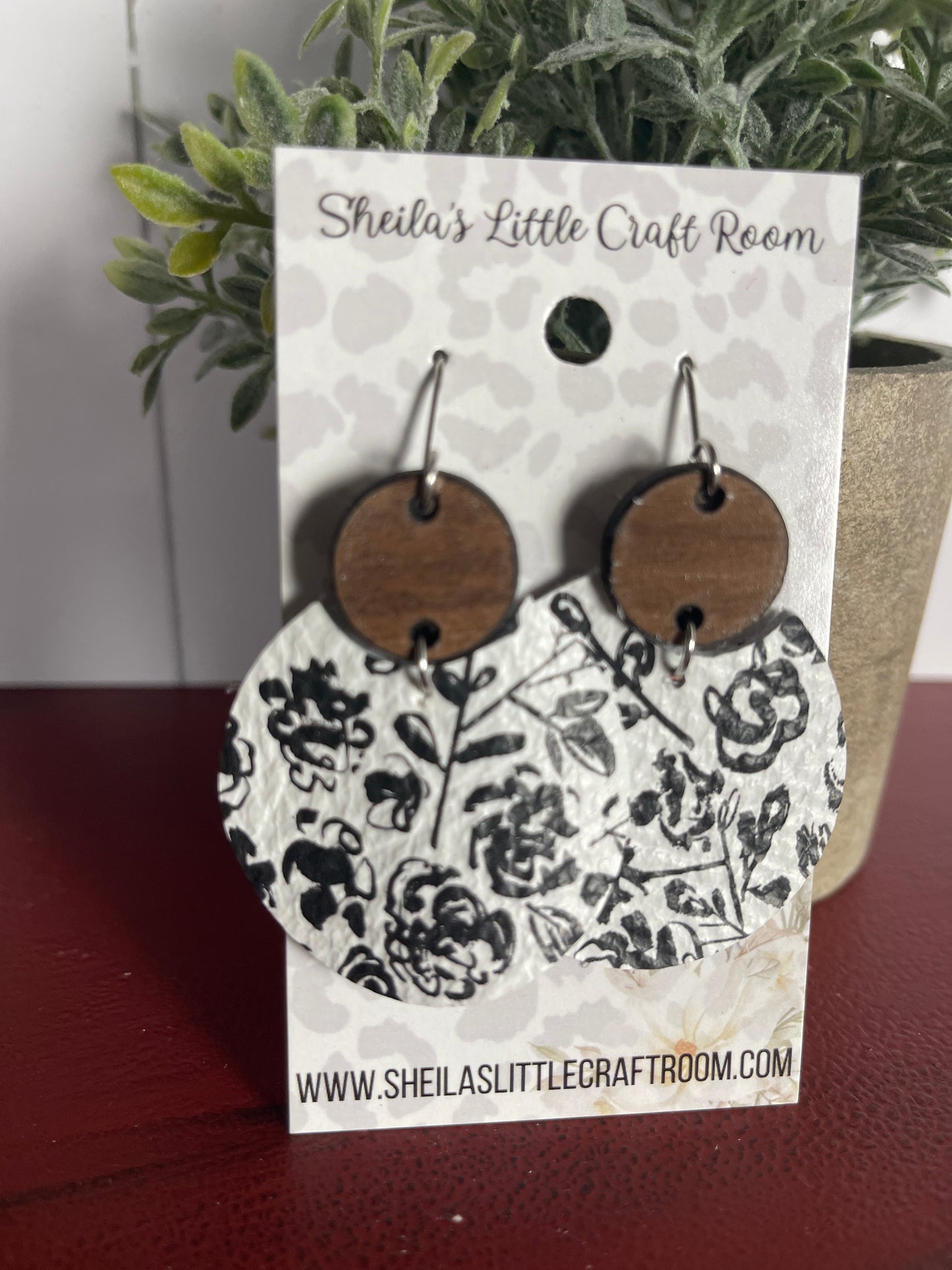 BLACK AND WHITE FLORAL 2 TIERED EARRING