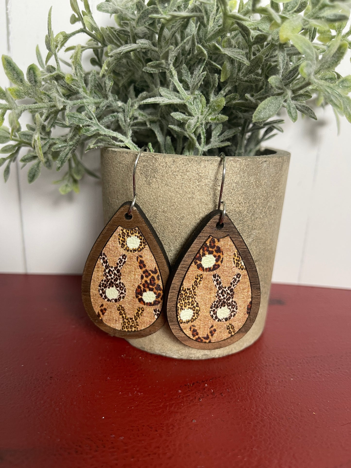 TURQUOISE TOOLED LEATHER TEARDROP EARRING