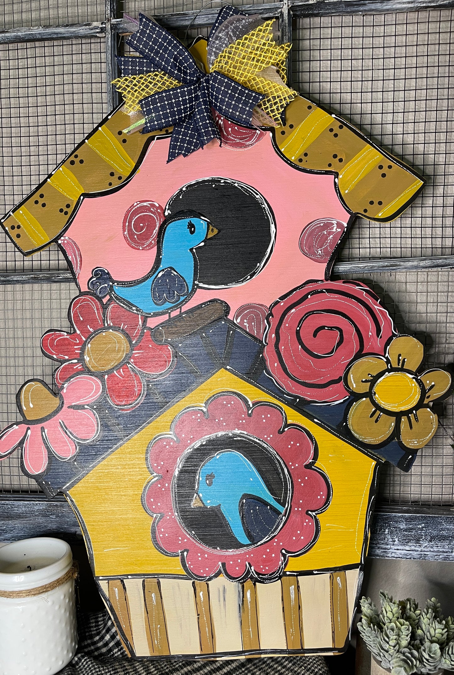 BIRDHOUSE WITH FLOWERS